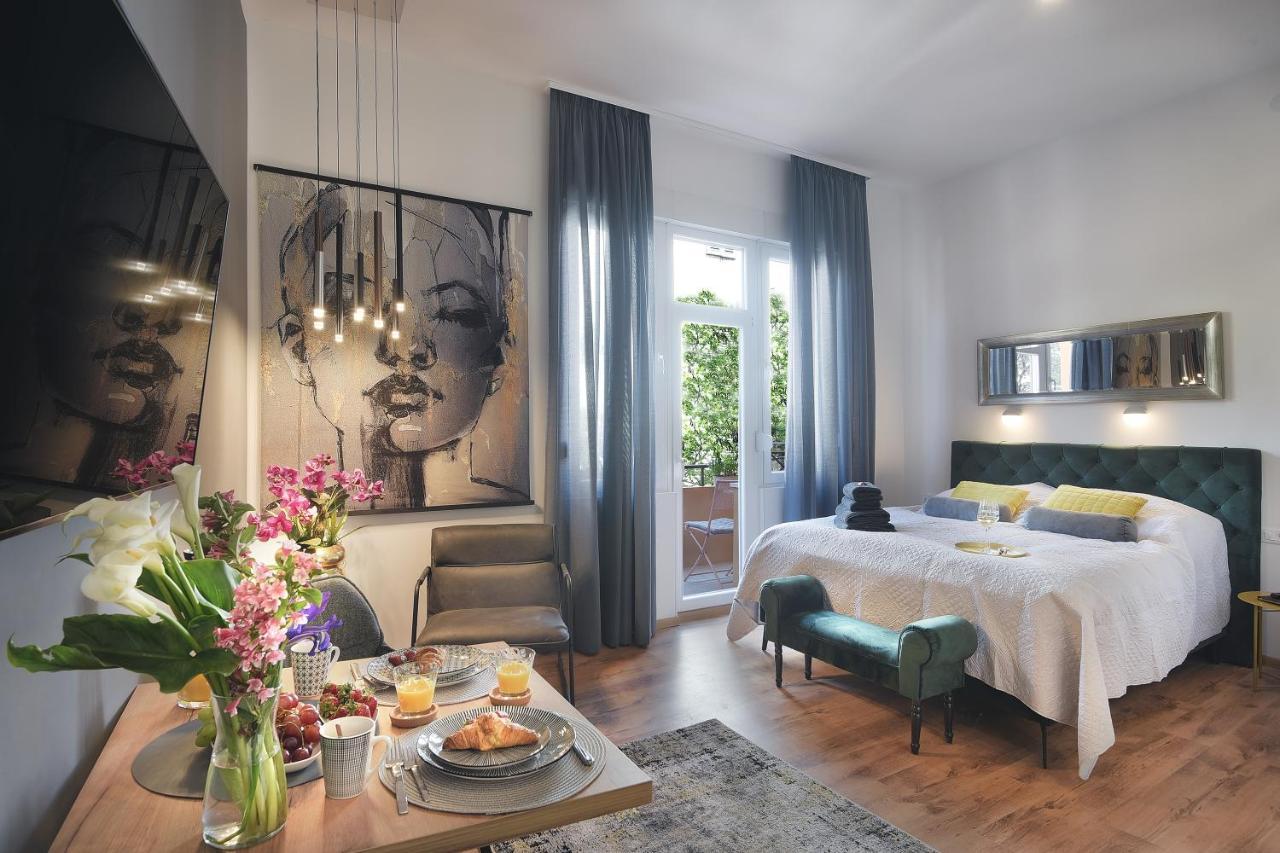 E&F Luxury Apartments Пула Екстер'єр фото